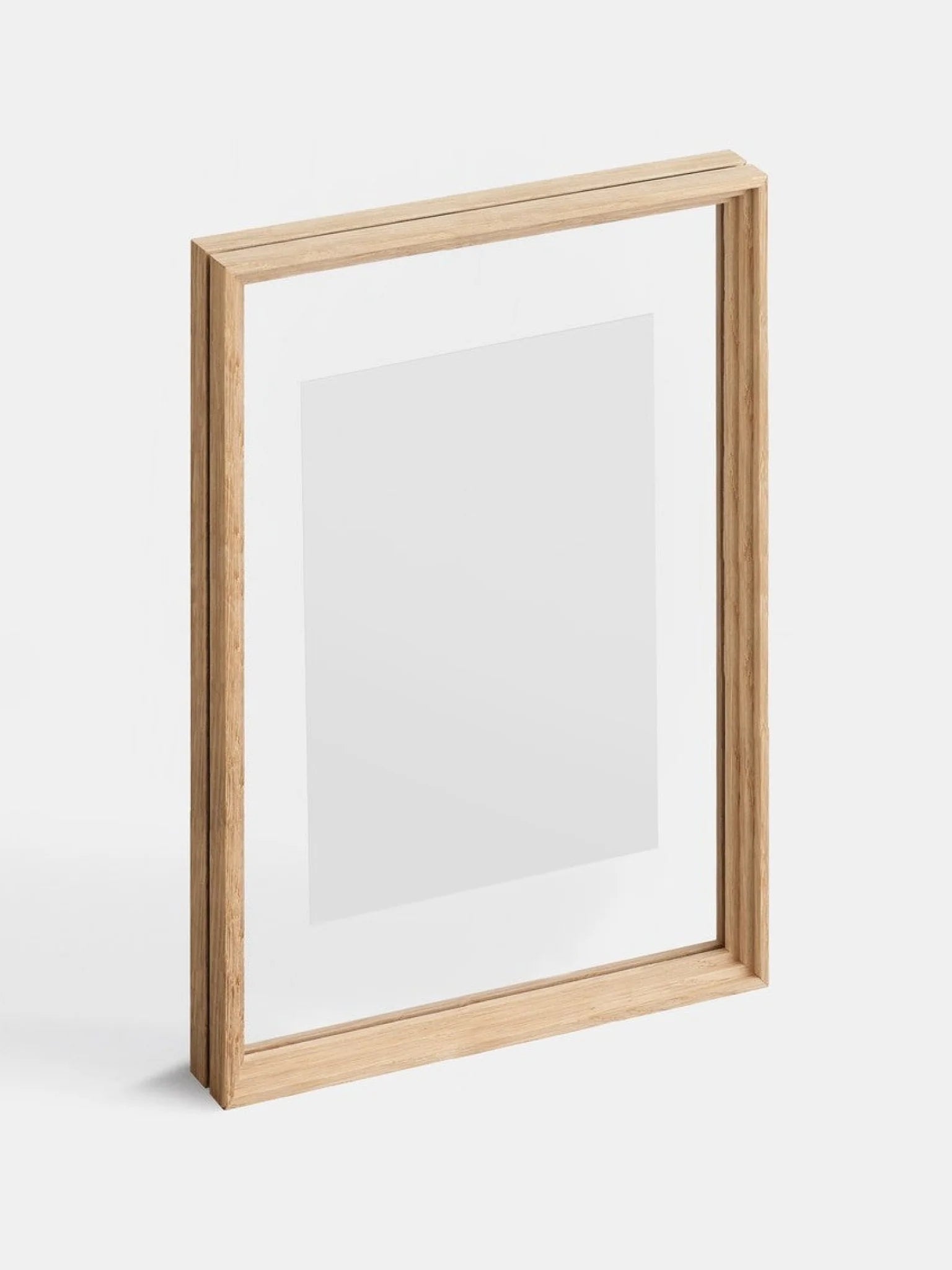 Moebe A4 Oak Frame: Stylish Acrylic & Oak Design, Made in Europe
