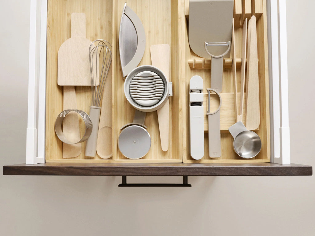 Zone Denmark Singles Vegetable Peeler 12x5,9 Cm, Black