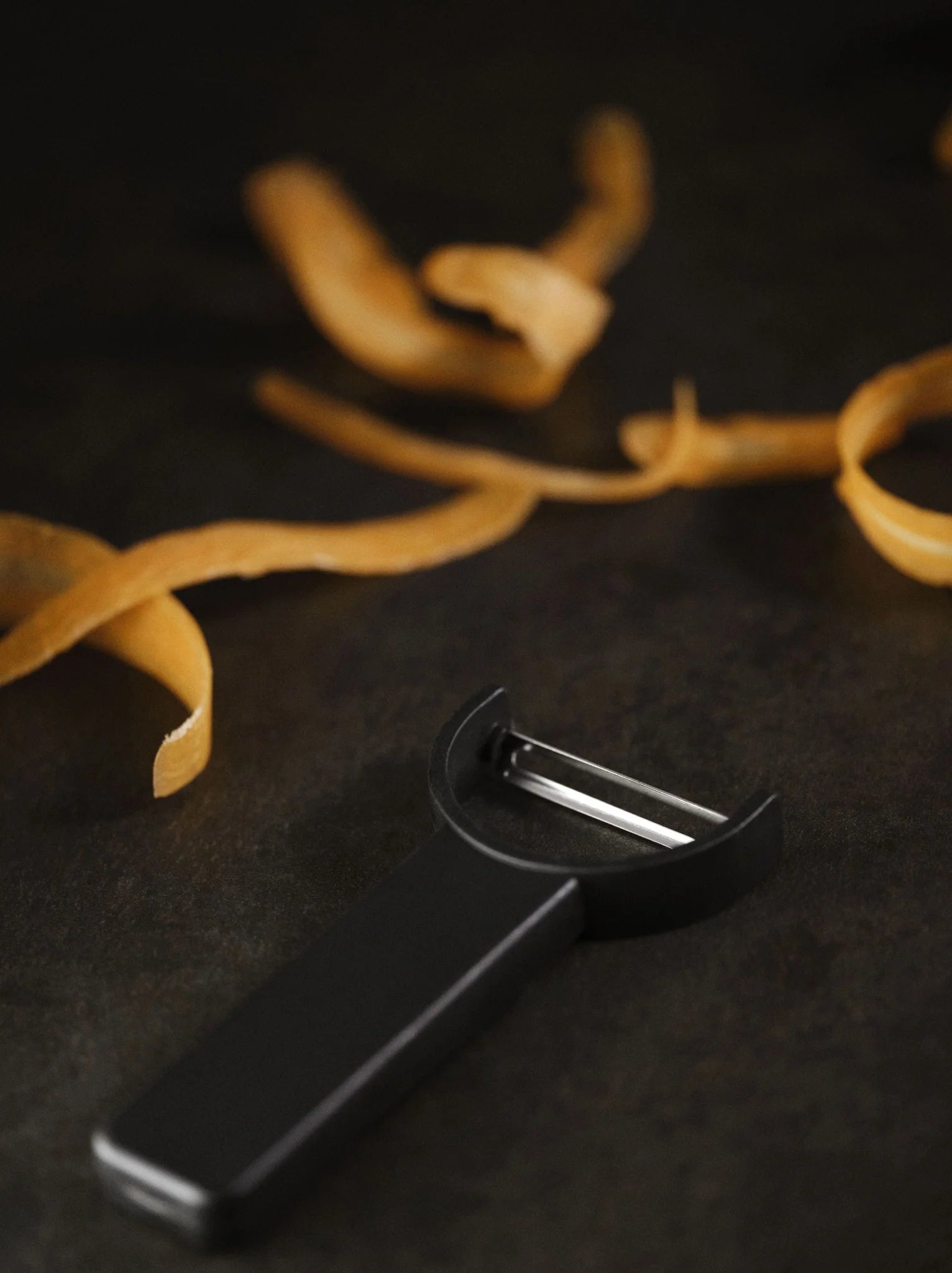 Zone Denmark Singles Vegetable Peeler 12x5,9 Cm, Black